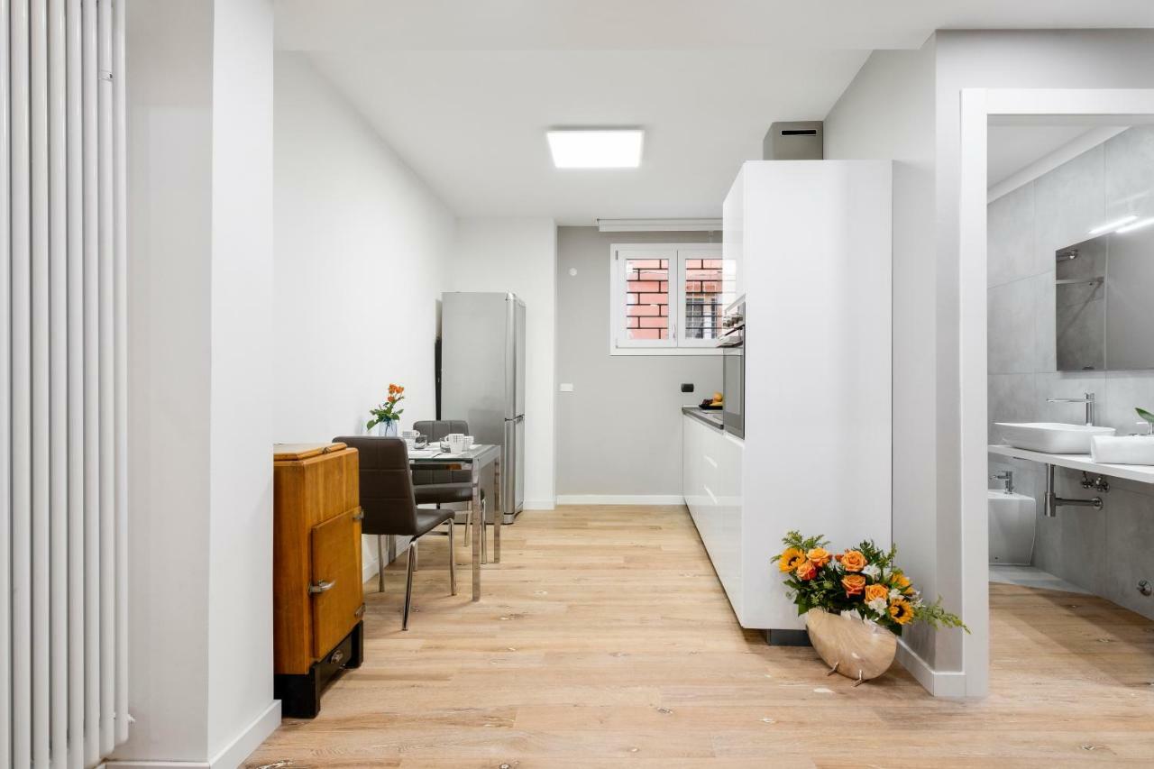 Duplex Luxurious Apt In The Heart Of Bologna Exterior photo