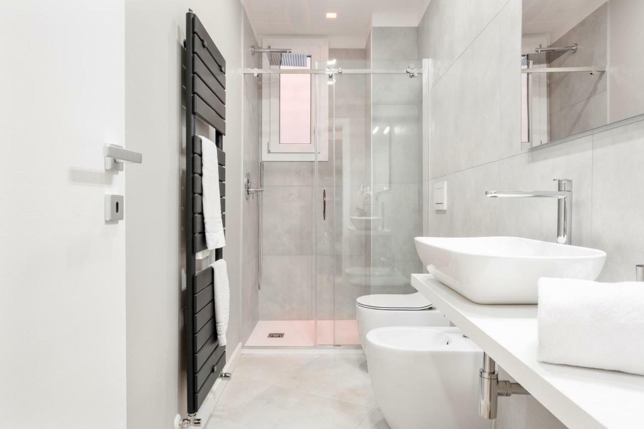 Duplex Luxurious Apt In The Heart Of Bologna Exterior photo